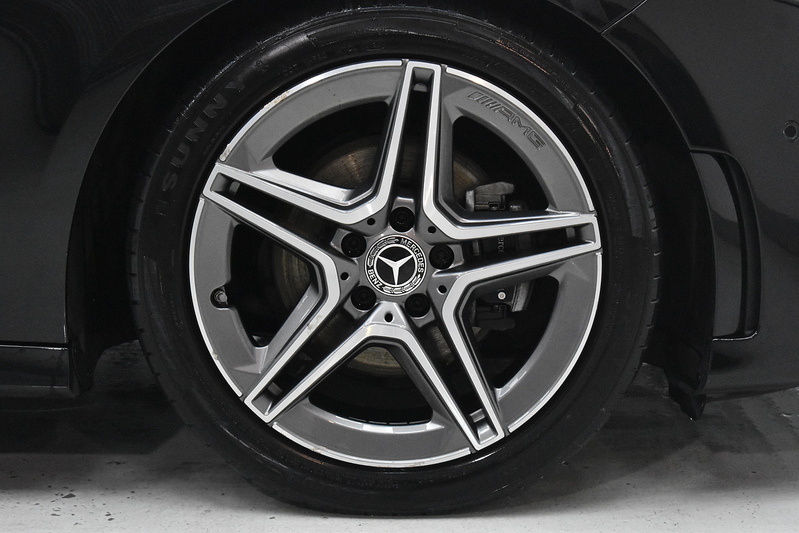 Mercedes-Benz A Class A180d AMG Line - U6101