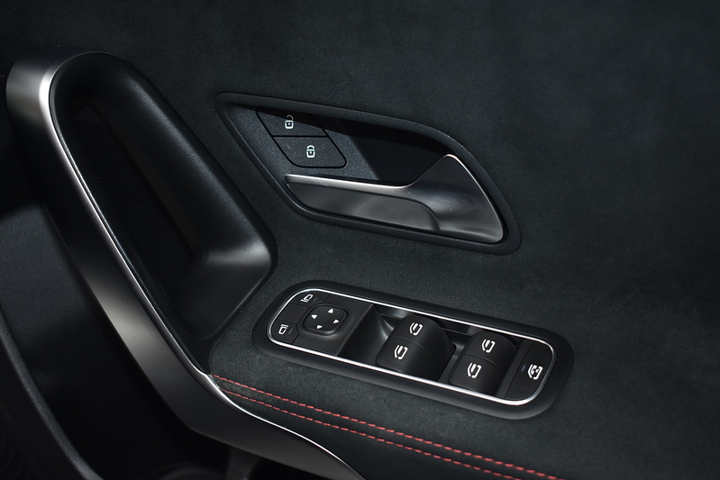 Mercedes-Benz A Class A180d AMG Line - U6101