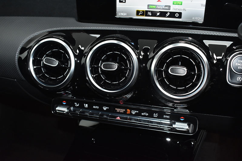 Mercedes-Benz A Class A180d AMG Line - U6101