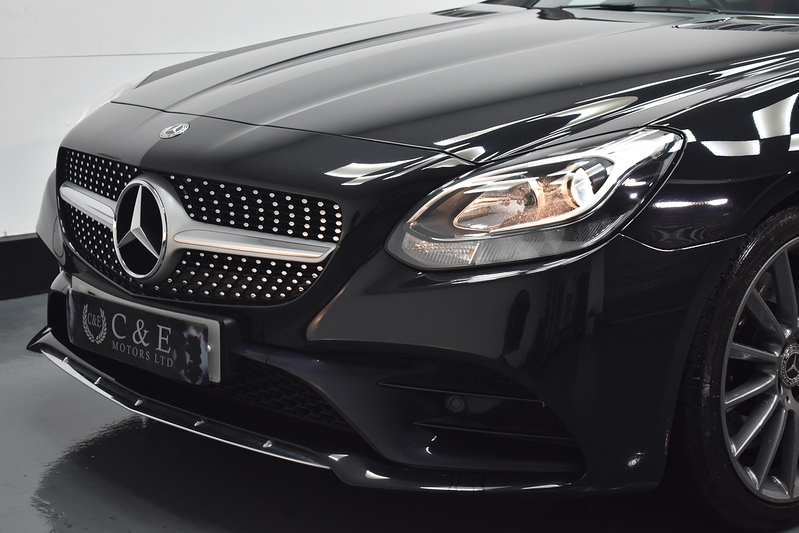 Mercedes-Benz SLC SLC250d AMG Line - U6102