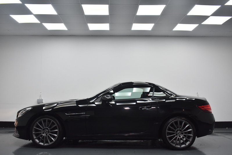 Mercedes-Benz SLC SLC250d AMG Line - U6102