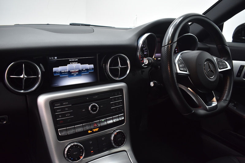 Mercedes-Benz SLC SLC250d AMG Line - U6102