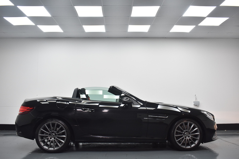 Mercedes-Benz SLC SLC250d AMG Line - U6102