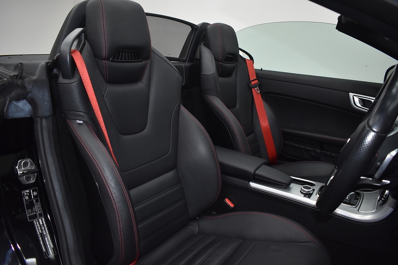 Mercedes-Benz SLC SLC250d AMG Line - U6102