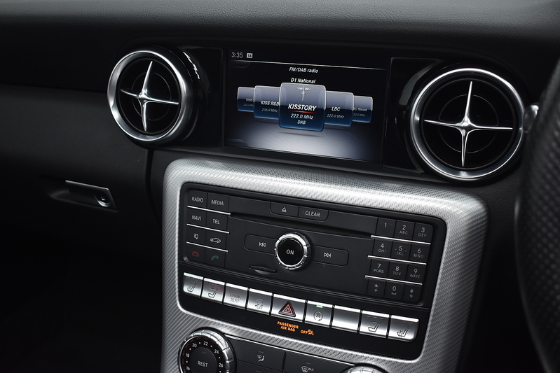 Mercedes-Benz SLC SLC250d AMG Line - U6102