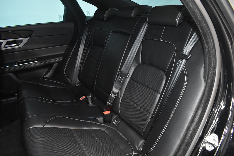 Jaguar XF d R-Sport - U6104