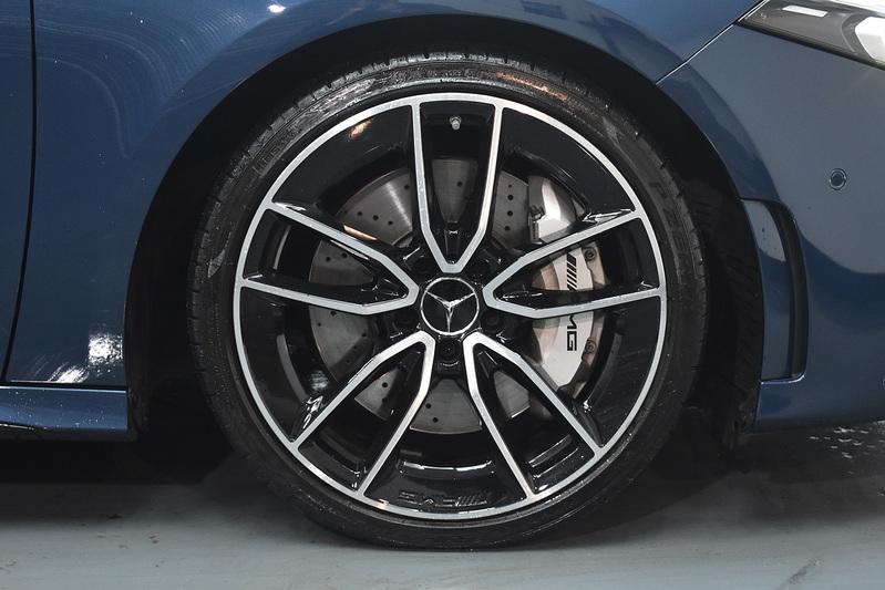 Mercedes-Benz A Class A35 AMG Edition - U6110