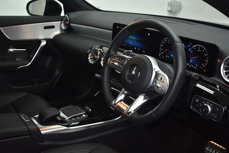 Mercedes-Benz A Class A35 AMG Edition - U6110