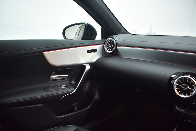 Mercedes-Benz A Class A35 AMG Edition - U6110