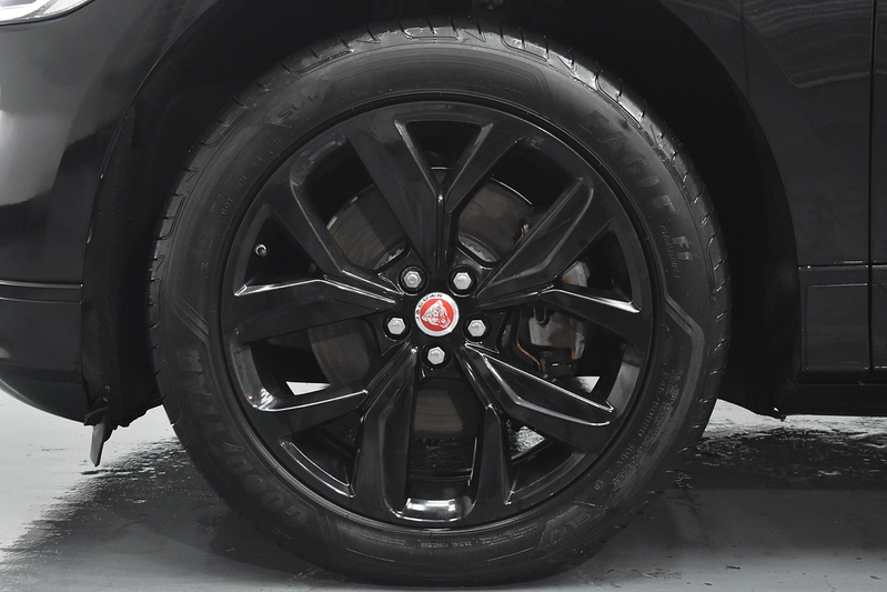 Jaguar I-PACE 400 Black - U6111
