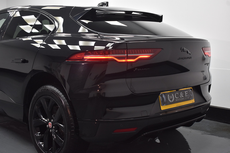 Jaguar I-PACE 400 Black - U6111