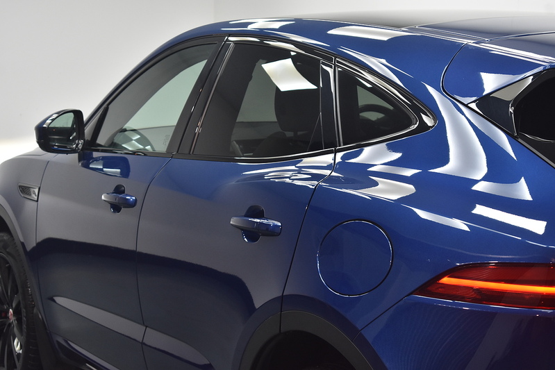 Jaguar E-PACE P300e R-Dynamic HSE - U6112