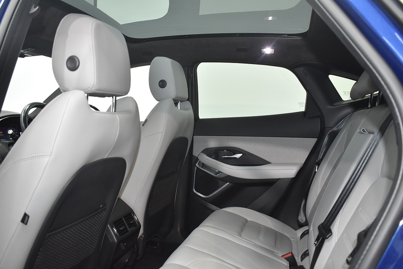 Jaguar E-PACE P300e R-Dynamic HSE - U6112