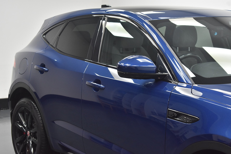 Jaguar E-PACE P300e R-Dynamic HSE - U6112