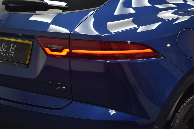 Jaguar E-PACE P300e R-Dynamic HSE - U6112