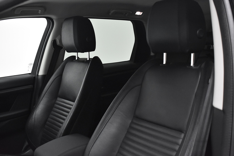 Land Rover Discovery Sport D180 MHEV SE - U6114