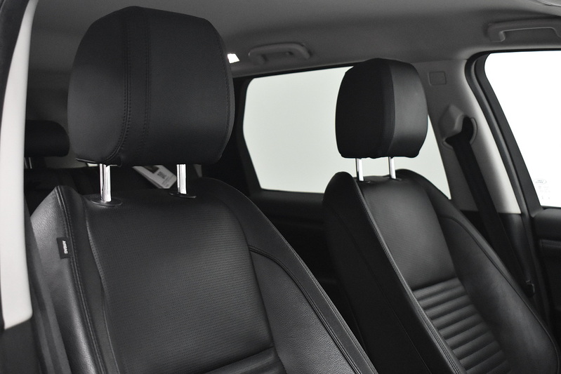 Land Rover Discovery Sport D180 MHEV SE - U6114