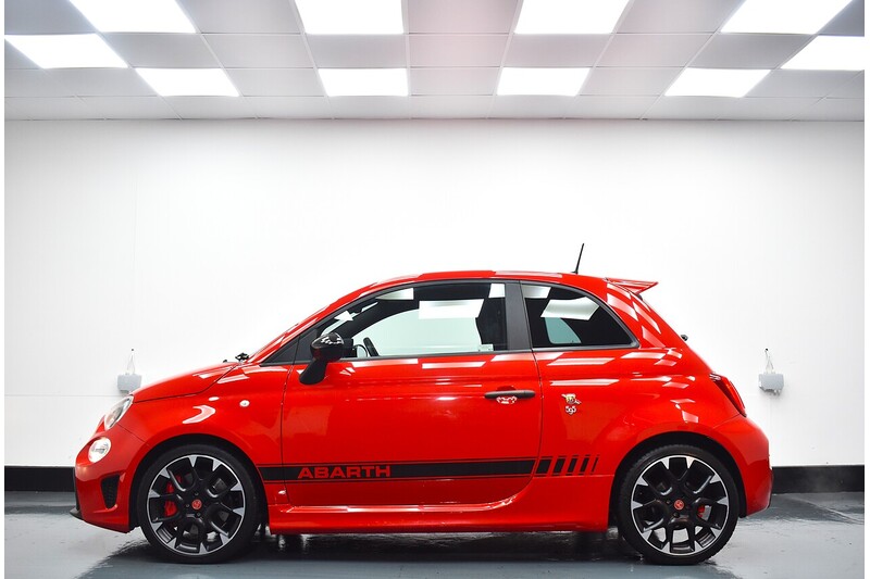 Abarth 595 T-Jet Competizione 70th - U6115