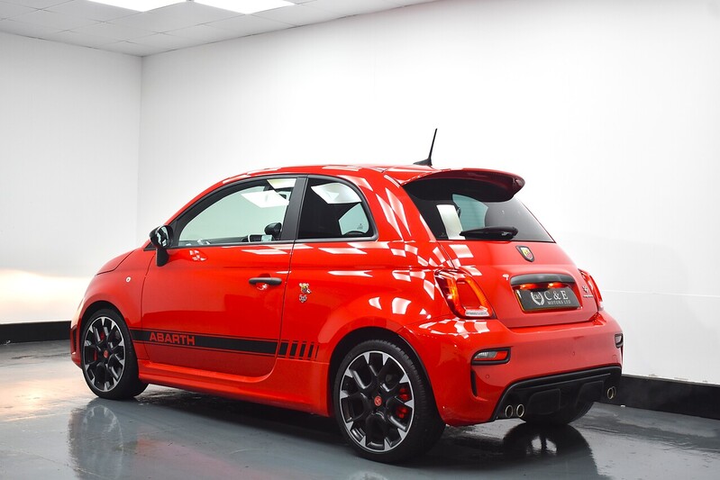 Abarth 595 T-Jet Competizione 70th - U6115