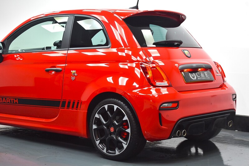 Abarth 595 T-Jet Competizione 70th - U6115