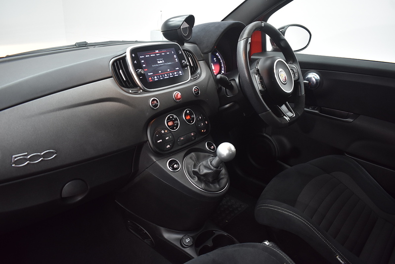 Abarth 595 T-Jet Competizione 70th - U6115