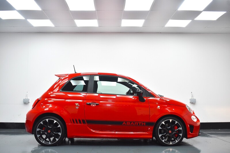 Abarth 595 T-Jet Competizione 70th - U6115