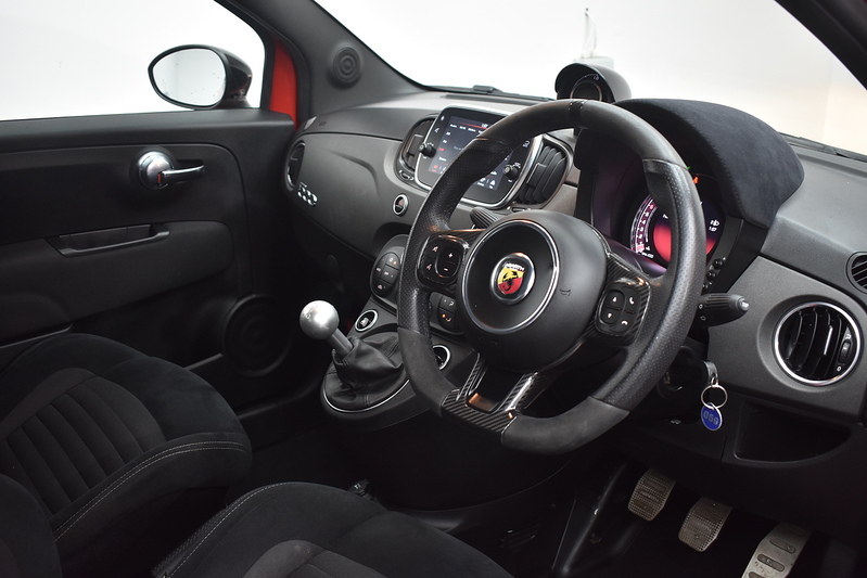 Abarth 595 T-Jet Competizione 70th - U6115