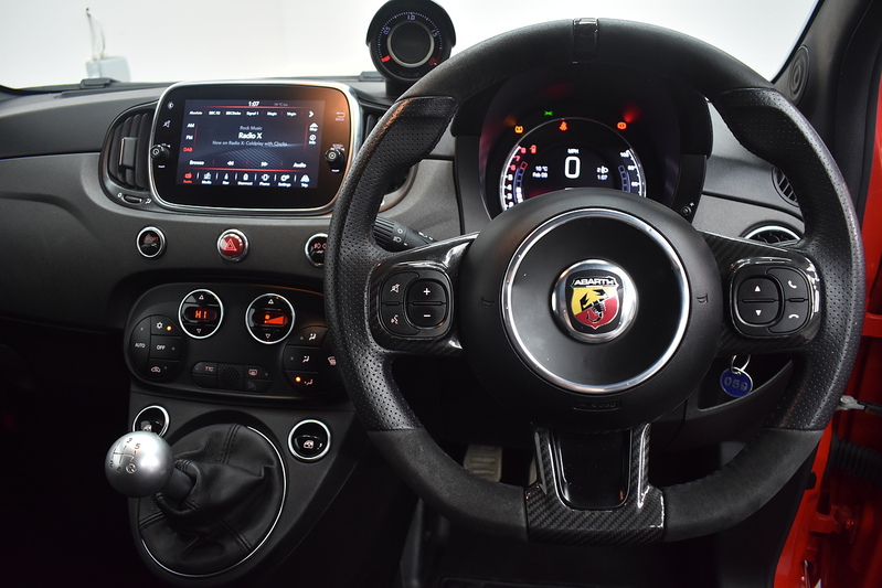 Abarth 595 T-Jet Competizione 70th - U6115