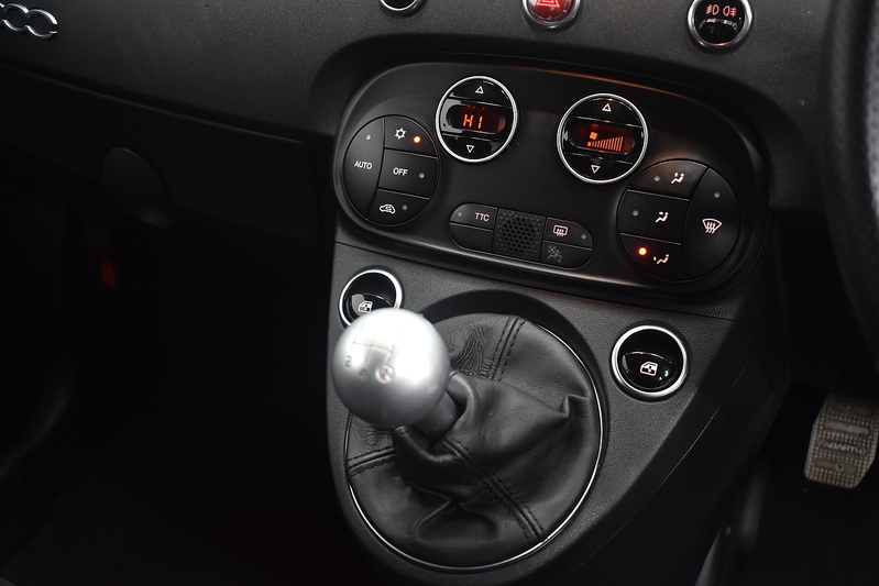 Abarth 595 T-Jet Competizione 70th - U6115