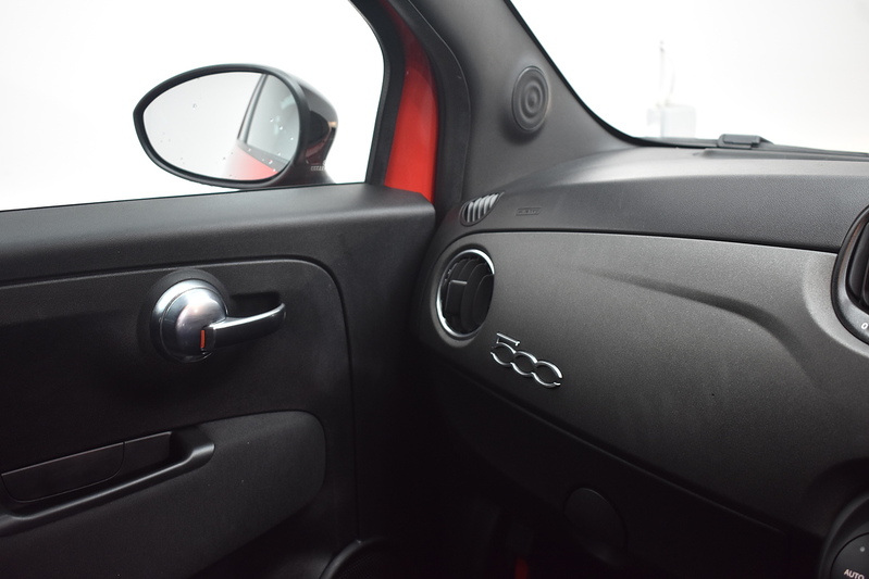 Abarth 595 T-Jet Competizione 70th - U6115