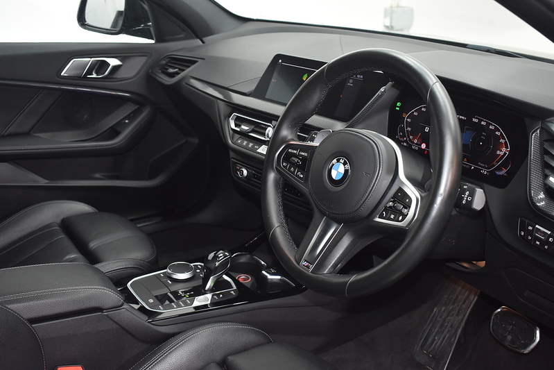 BMW 1 Series M135i - U6116