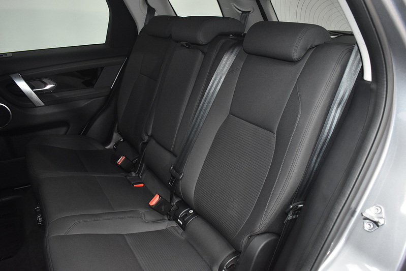 Land Rover Discovery Sport  - U6120