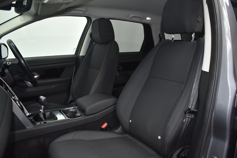 Land Rover Discovery Sport  - U6120