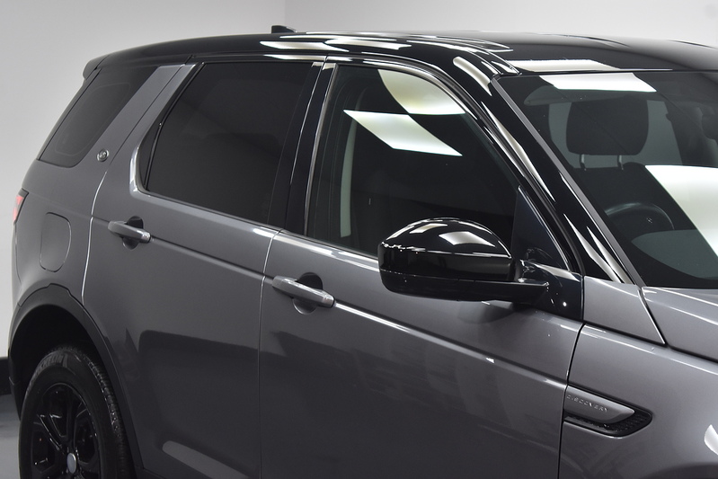 Land Rover Discovery Sport  - U6120