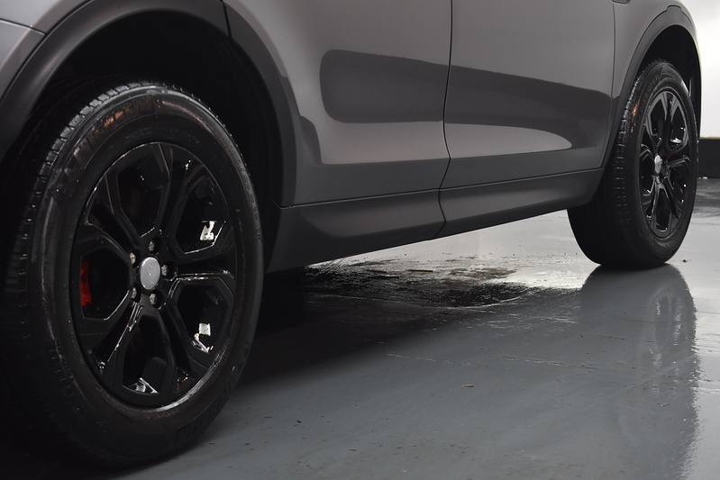 Land Rover Discovery Sport  - U6120