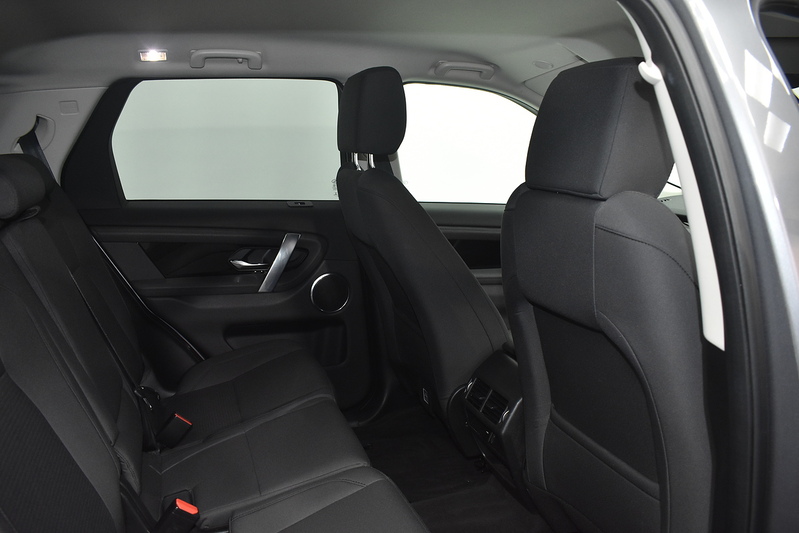 Land Rover Discovery Sport  - U6120