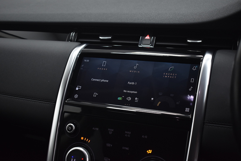 Land Rover Discovery Sport  - U6120