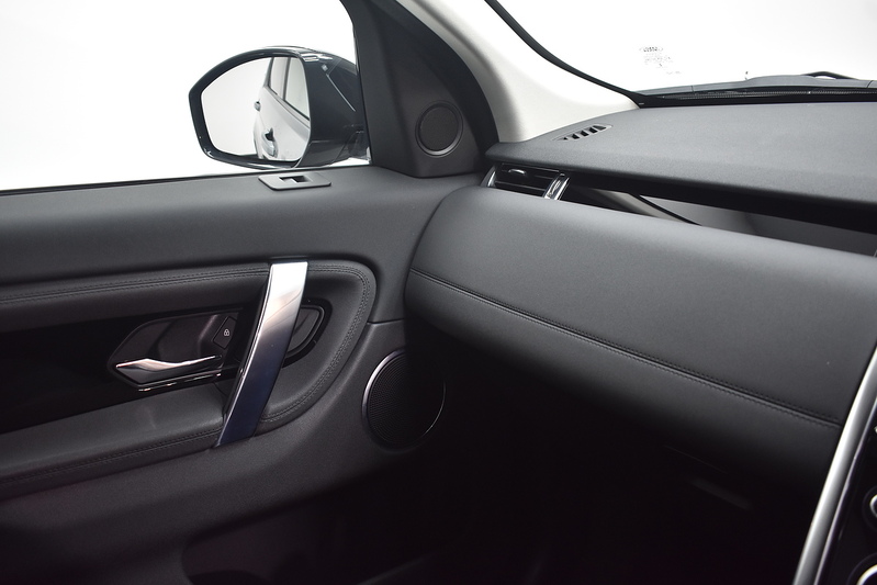 Land Rover Discovery Sport  - U6120