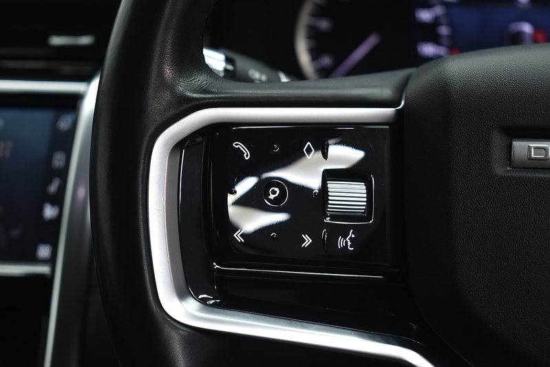 Land Rover Discovery Sport  - U6120