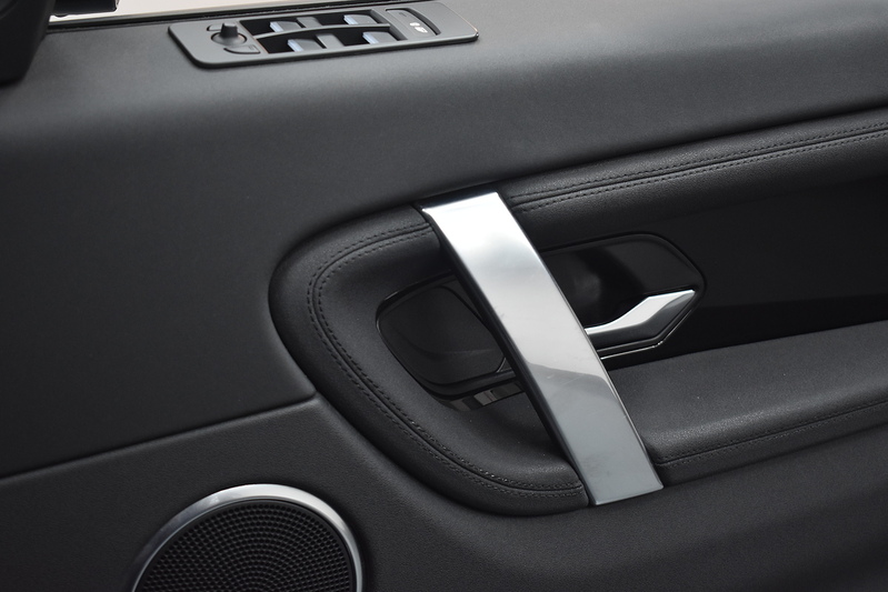 Land Rover Discovery Sport  - U6120