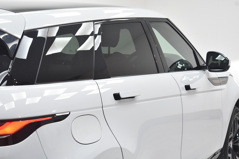 Land Rover Range Rover Evoque D180 MHEV R-Dynamic HSE - U6121