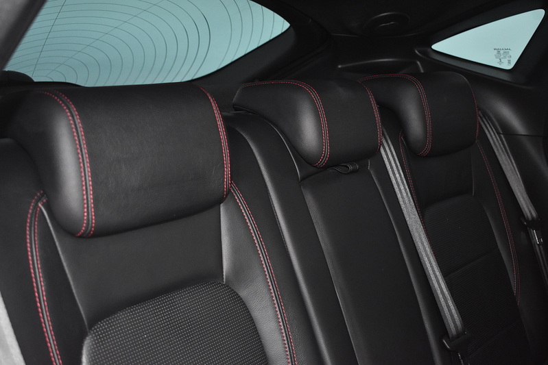 Jaguar E-PACE D150 Chequered Flag - U6122