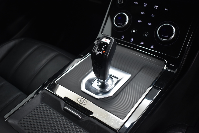 Land Rover Range Rover Evoque D180 R-Dynamic S - U6123