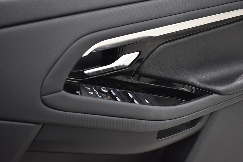 Land Rover Range Rover Evoque D180 R-Dynamic S - U6123