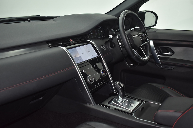 Land Rover Discovery Sport P300e R-Dynamic HSE - U6124
