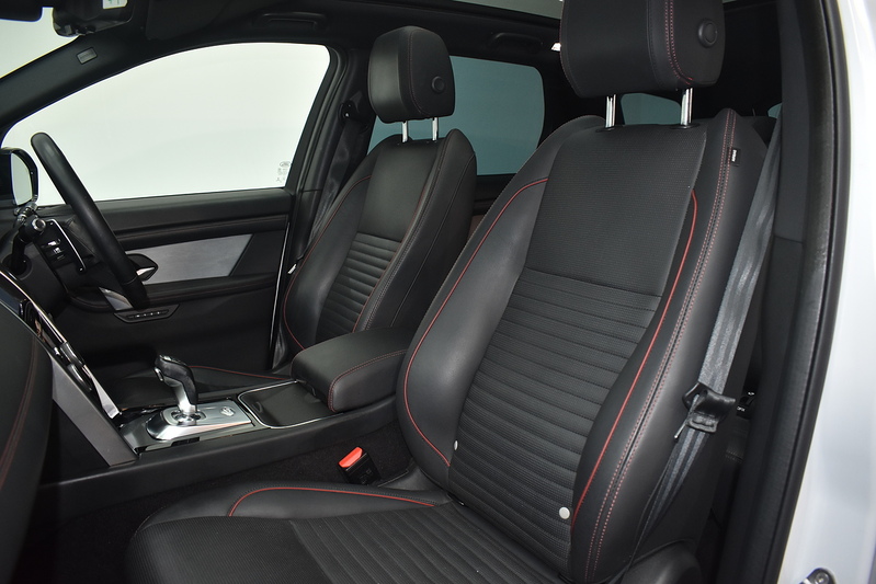 Land Rover Discovery Sport P300e R-Dynamic HSE - U6124