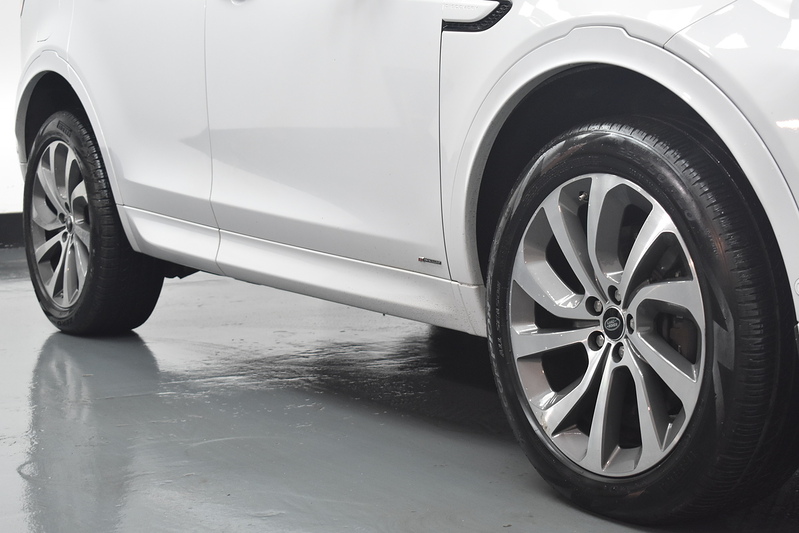 Land Rover Discovery Sport P300e R-Dynamic HSE - U6124