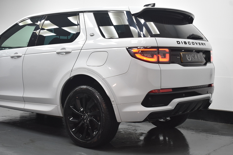 Land Rover Discovery Sport P300e R-Dynamic HSE - U6124