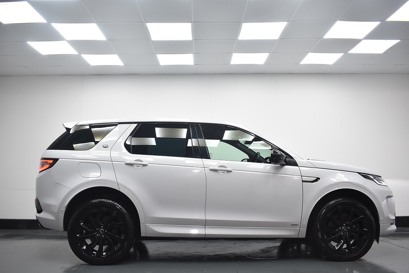 Land Rover Discovery Sport P300e R-Dynamic HSE - U6124