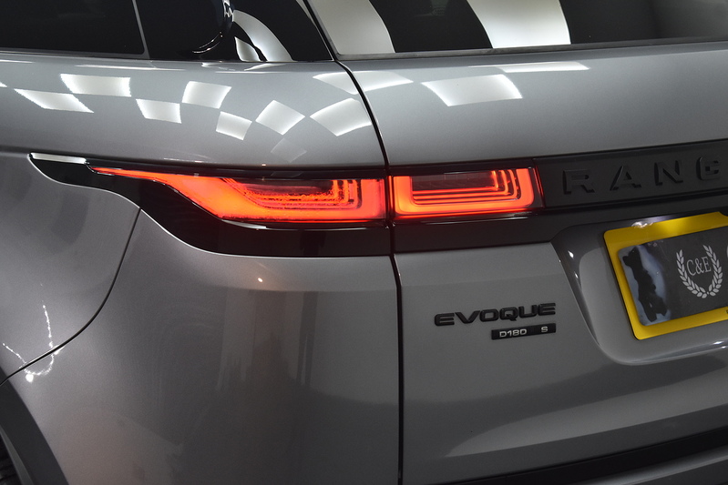Land Rover Range Rover Evoque D180 R-Dynamic S - U6138
